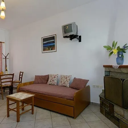 Apartment Charoula