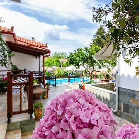 Apartment Charoula